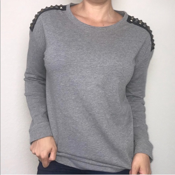 vince camuto sweatshirt